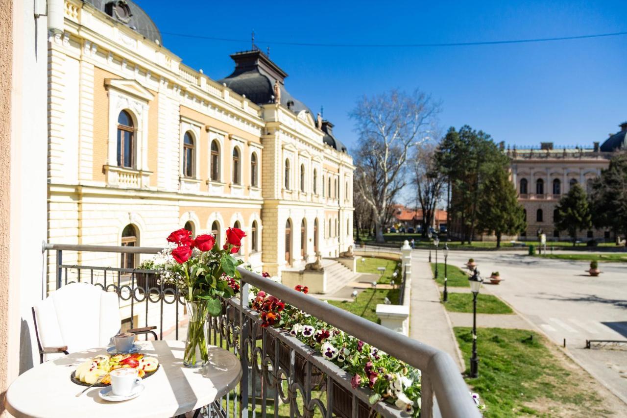 Premier Prezident Garni Hotel And Spa เซรมสกี คาร์ลอฟซี ภายนอก รูปภาพ