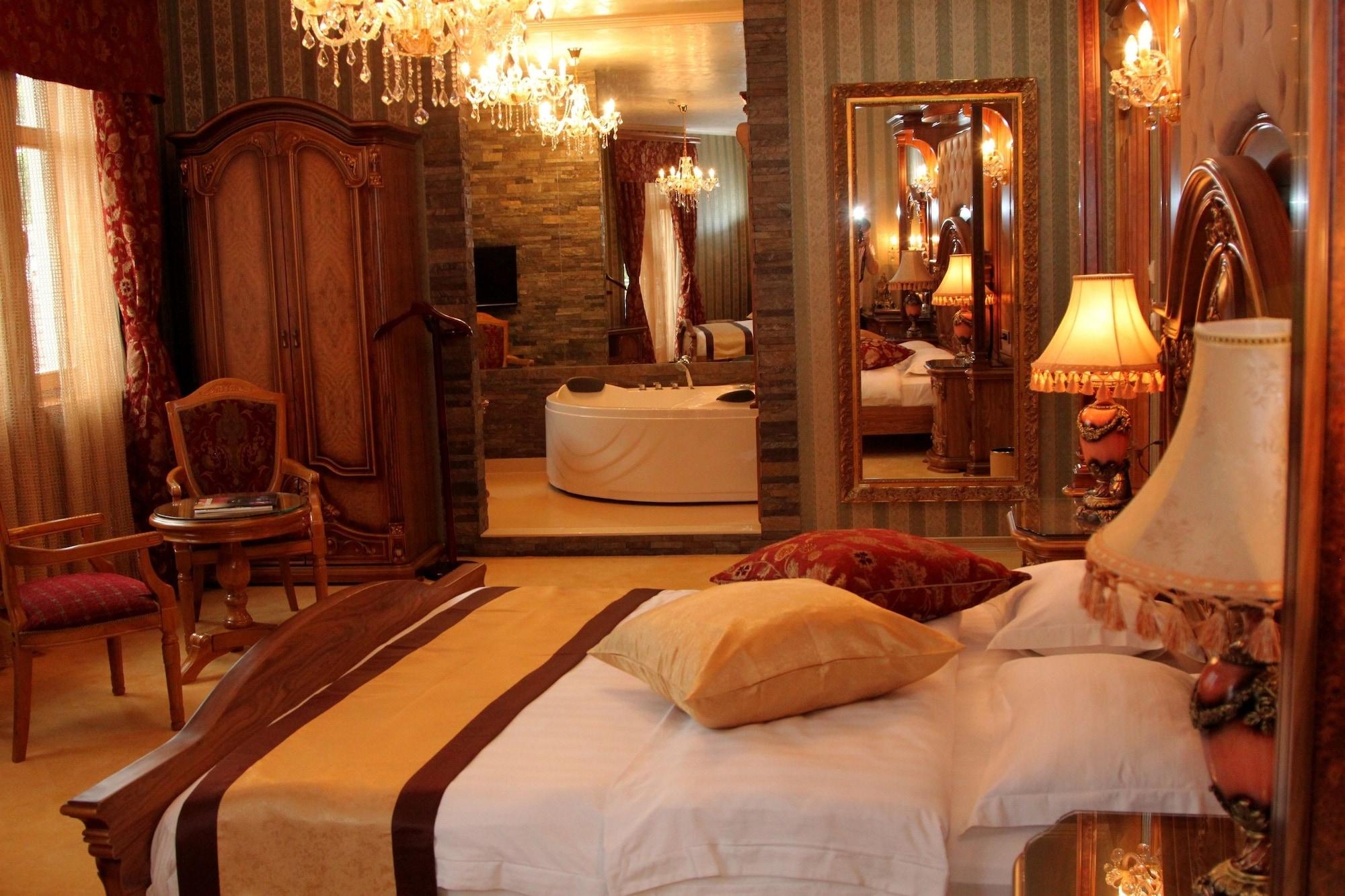 Premier Prezident Garni Hotel And Spa เซรมสกี คาร์ลอฟซี ภายนอก รูปภาพ
