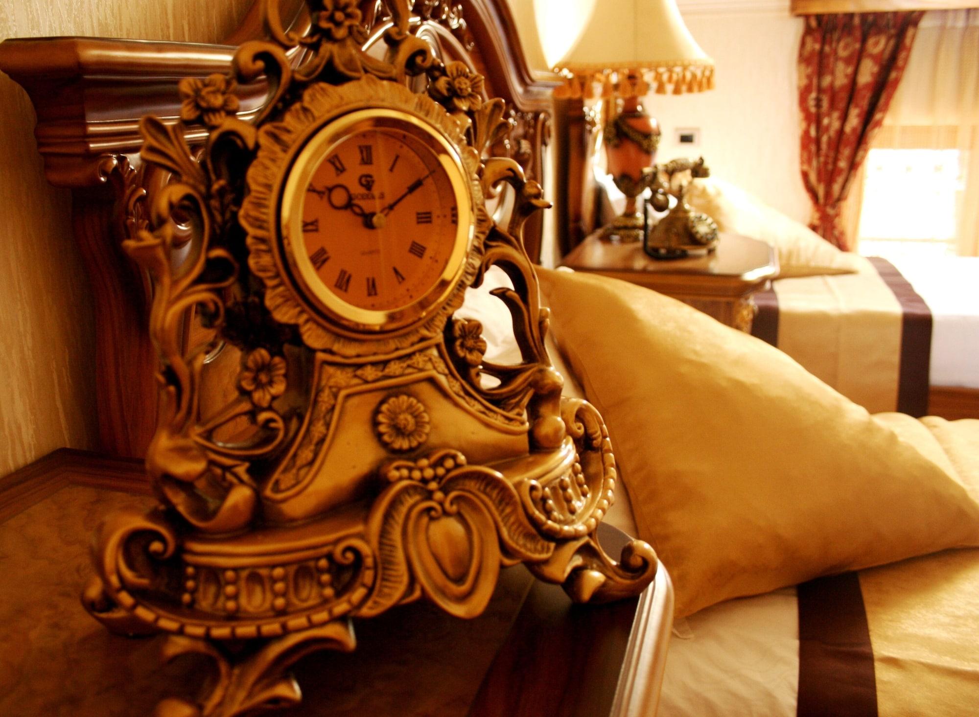Premier Prezident Garni Hotel And Spa เซรมสกี คาร์ลอฟซี ภายนอก รูปภาพ